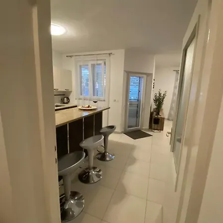 Feriehus Summer House Vrsi