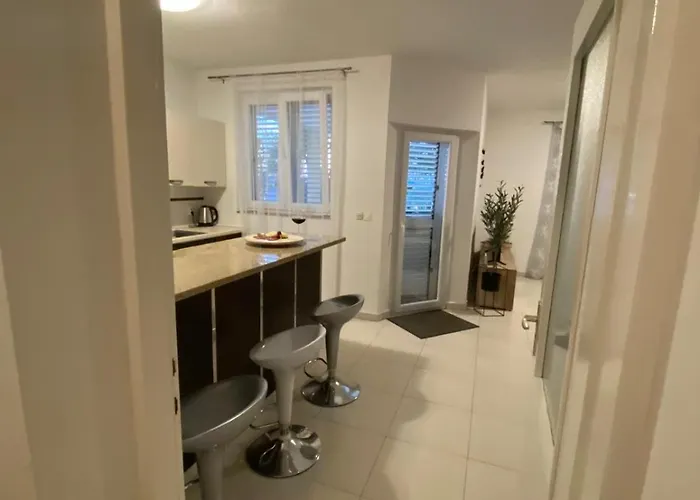 بيت للعطل Summer House فرسي