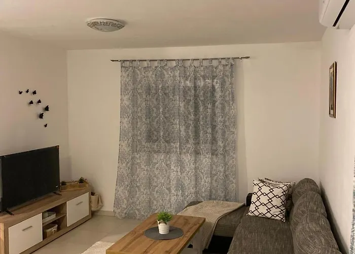 بيت للعطل Summer House فرسي