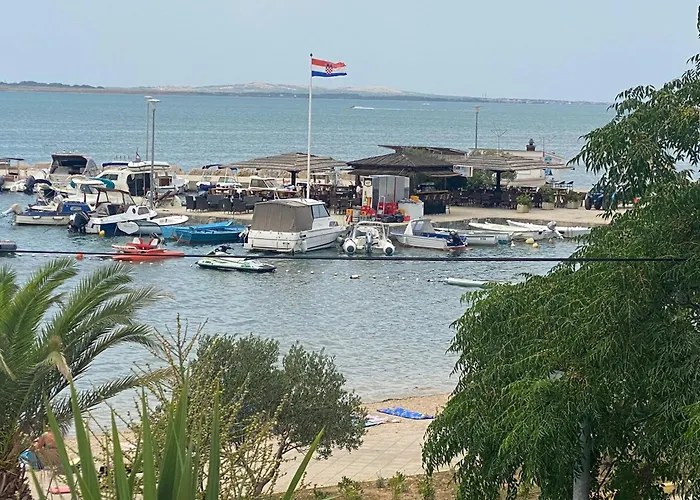 بيت للعطل Summer House