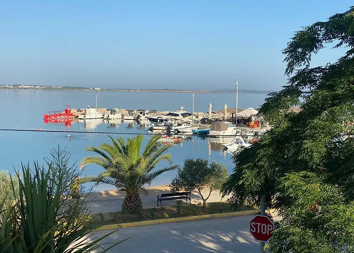 بيت للعطل Summer House فرسي